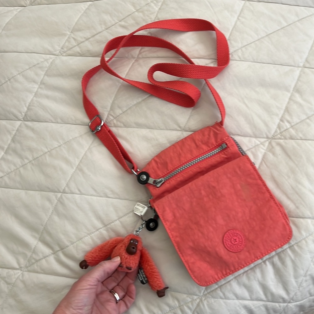 Kipling El Dorado, Peachy Fun